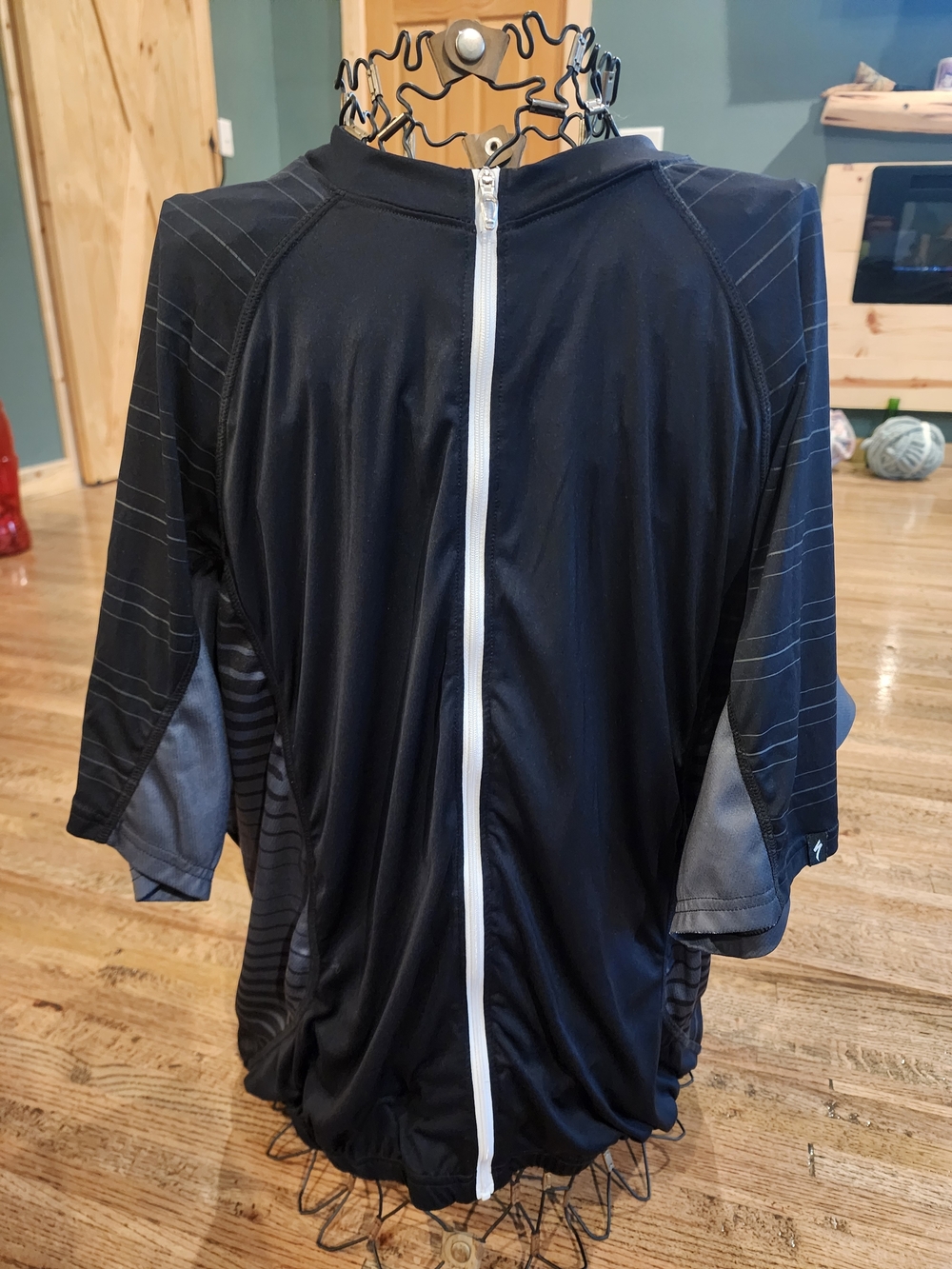 Specialized Black and Gray Men's Cycling Jersey with Full Front Zip